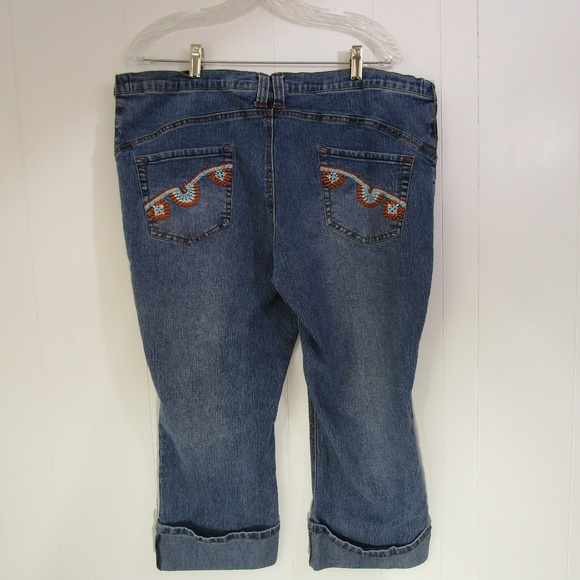 Anouncements Maternity Capri Jeans Size X-large - Picture 4 of 8